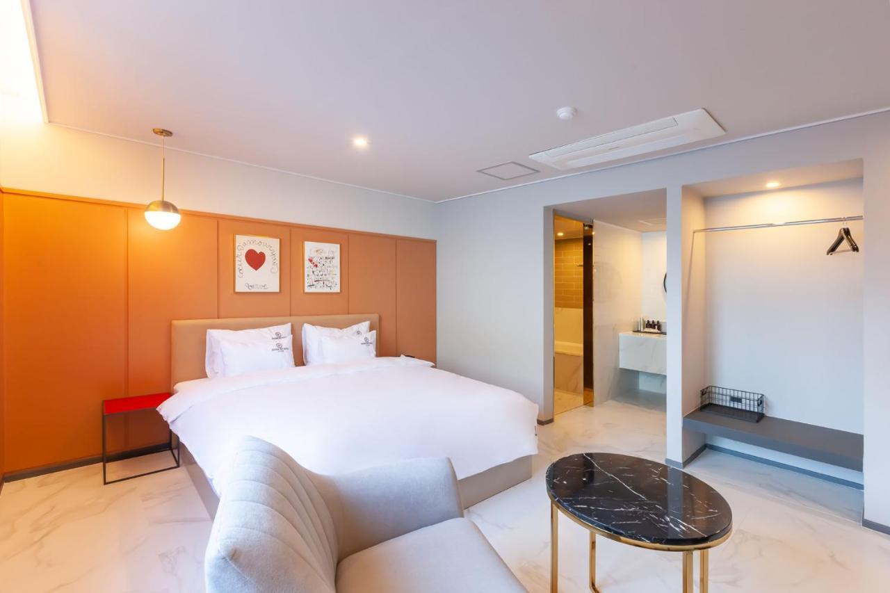 Browndot Hotel Sasang Renecite Busan Buitenkant foto